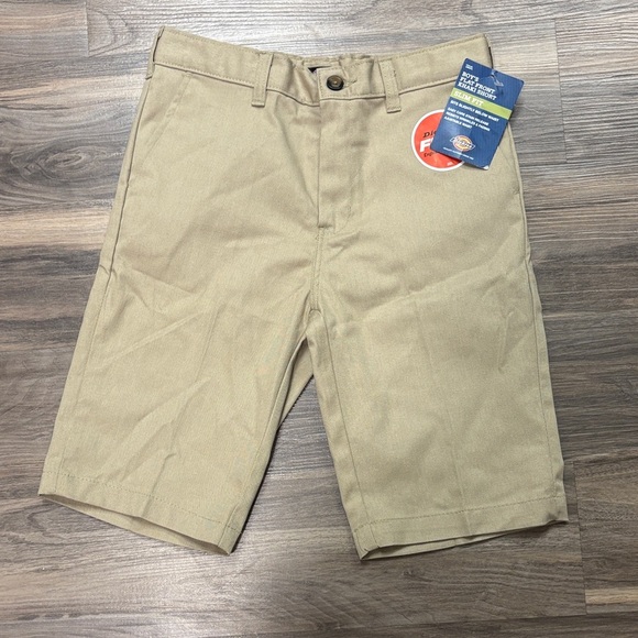 Dickies Other - Dickies Men's Khaki Flat Front Shorts